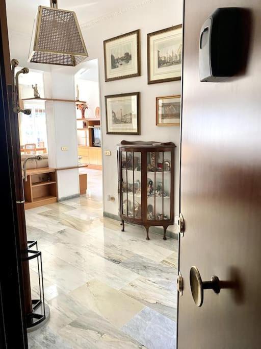 Apartment Golden Valley House 4-8 Pax - Box Auto Metro B1 Conca D'oro Treno Val D'ala Rom