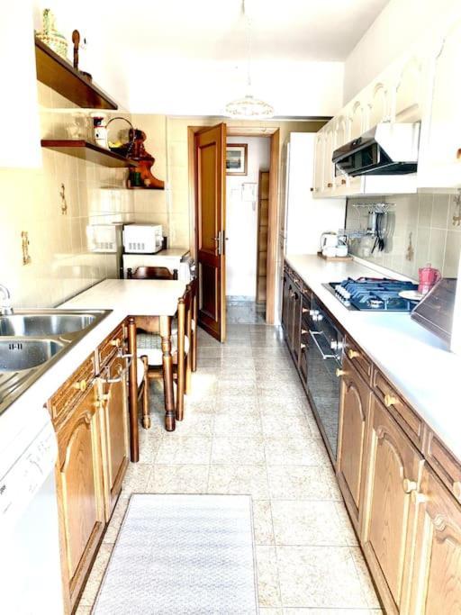 Apartment Golden Valley House 4-8 Pax - Box Auto Metro B1 Conca D'oro Treno Val D'ala Rom