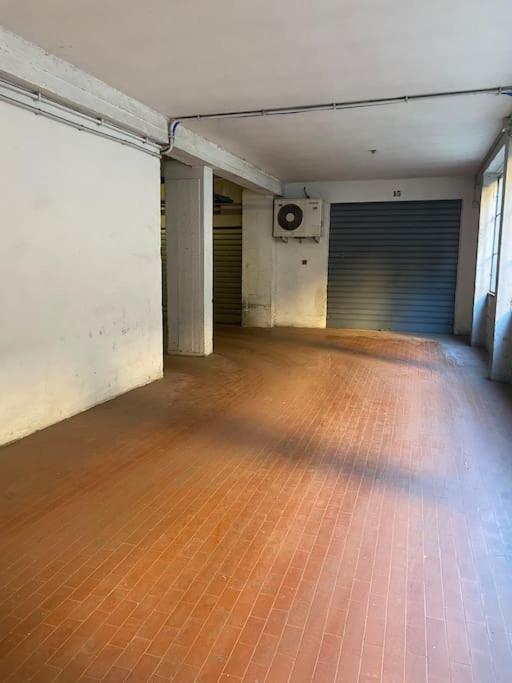 Golden Valley House 4-8 Pax - Box Auto Metro B1 Conca D'oro Treno Val D'ala * Rom